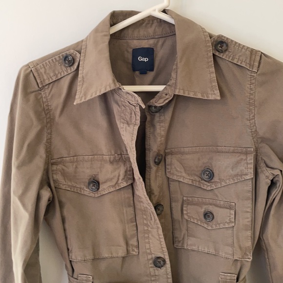 Gap Olive green cotton utility jacket, lined, roll sleeves - Picture 2 of 8